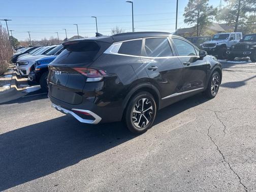 2025 Kia Sportage EX