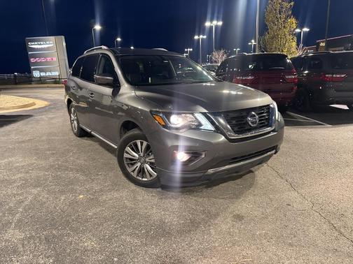 2018 Nissan Pathfinder SL