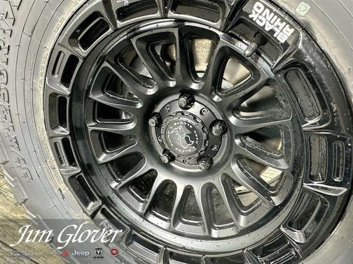 Bright White Clearcoat 2026 Jeep Gladiator Rubicon