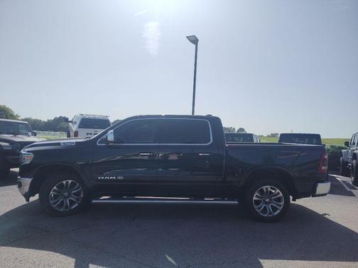 Diamond Black 2019 RAM 1500 Longhorn