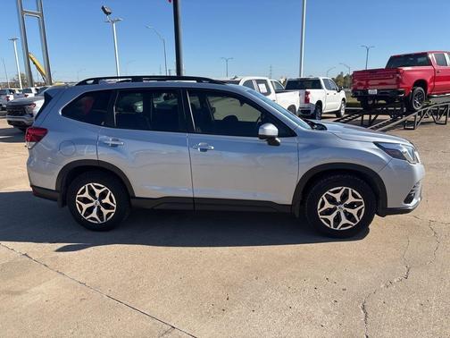 2022 Subaru Forester Premium