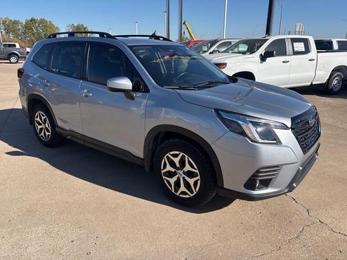 2022 Subaru Forester Premium