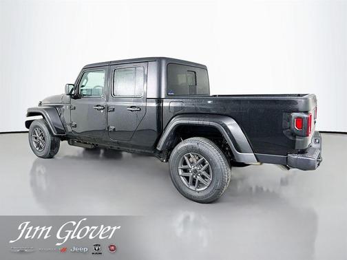 Black Clearcoat 2026 Jeep Gladiator Sport