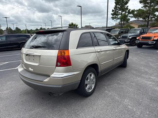 2005 Chrysler Pacifica Touring