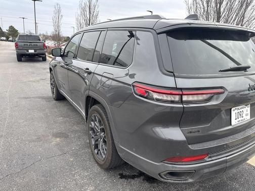 2025 Jeep Grand Cherokee L Summit