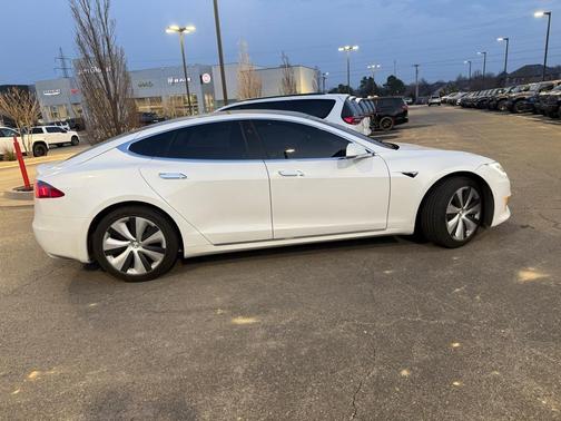 2020 Tesla Model S Long Range
