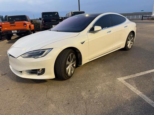 2020 Tesla Model S Long Range