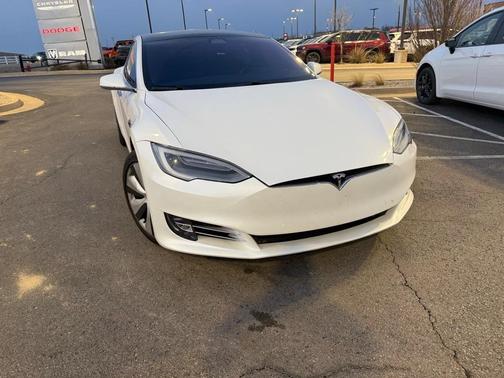 2020 Tesla Model S Long Range