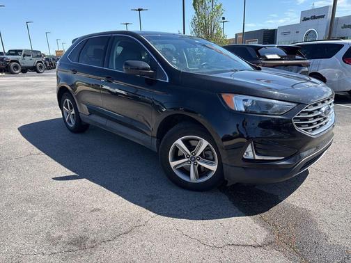 Black Metallic 2022 Ford Edge SEL