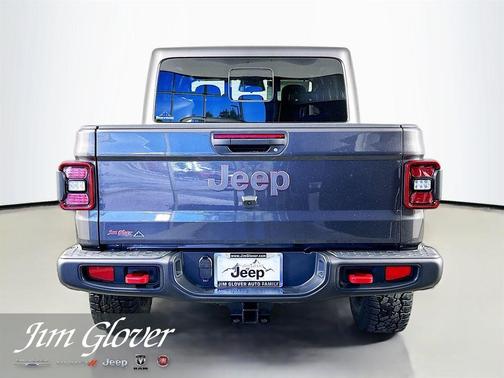 Granite Crystal Clearcoat Metallic 2026 Jeep Gladiator Rubicon