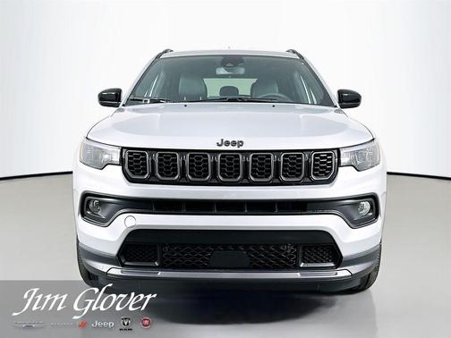 Silver Zynith 2026 Jeep Compass Latitude