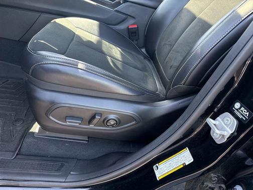 Black 2025 Jeep Grand Cherokee Laredo