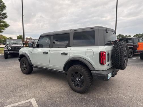 2024 Ford Bronco Black Diamond