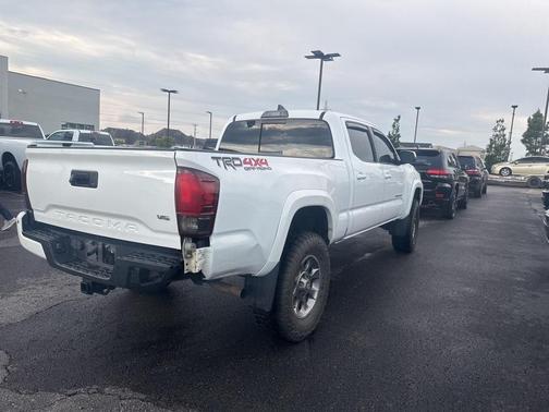 2017 Toyota Tacoma SR5