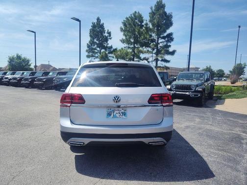 Reflex Silver Metallic 2018 Volkswagen Atlas 3.6L S
