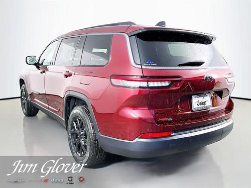Velvet Red Pearlcoat 2026 Jeep Grand Cherokee L Laredo