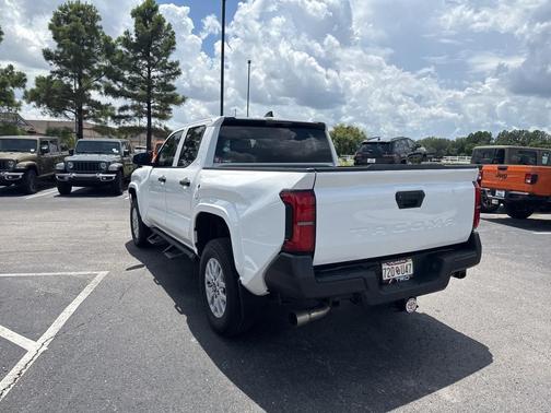2024 Toyota Tacoma SR