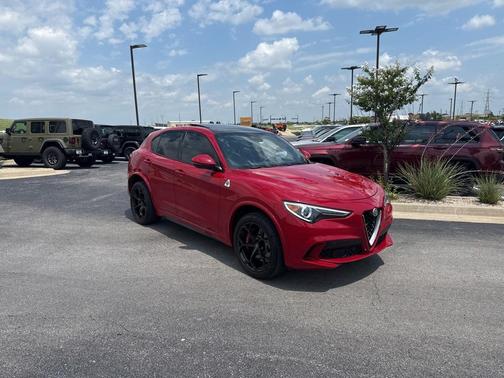 2018 Alfa Romeo Stelvio Quadrifoglio