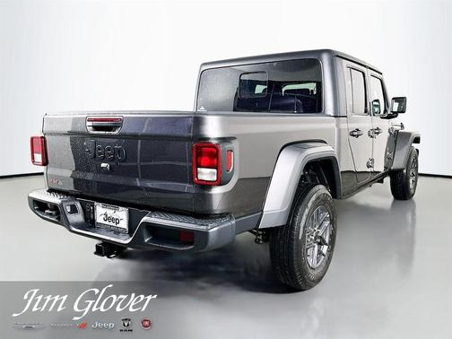 Granite Crystal Clearcoat Metallic 2025 Jeep Gladiator Sport