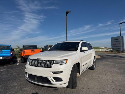 2019 Jeep Grand Cherokee Summit