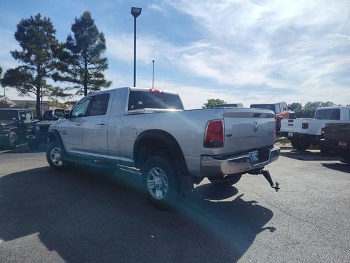Bright Silver Clearcoat Metallic 2016 RAM 2500 Laramie