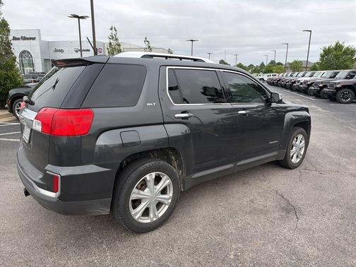 Graphite Gray Metallic 2017 GMC Terrain SLT