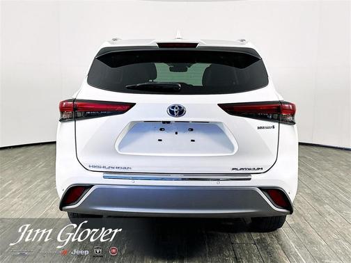 2021 Toyota Highlander Hybrid Platinum