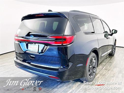 2026 Chrysler Pacifica Limited