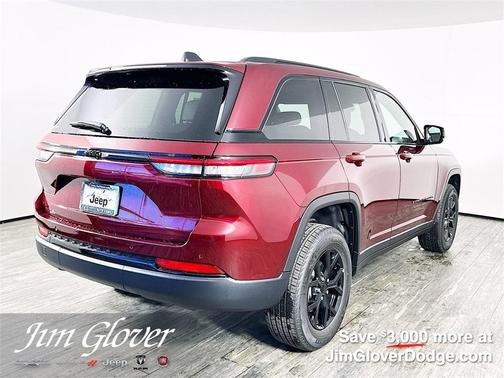 2025 Jeep Grand Cherokee Laredo