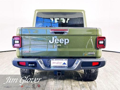 Sarge Green Clearcoat 2021 Jeep Gladiator Overland
