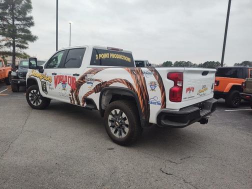 2025 Chevrolet Silverado 2500 Custom