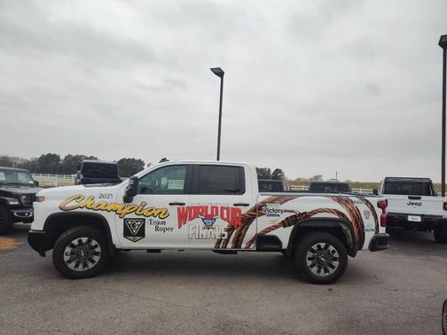 2025 Chevrolet Silverado 2500 Custom