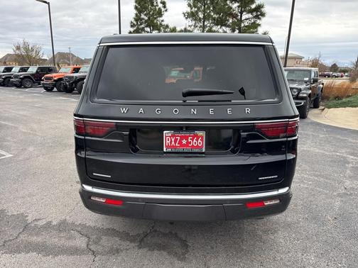 2022 Jeep Wagoneer Series III