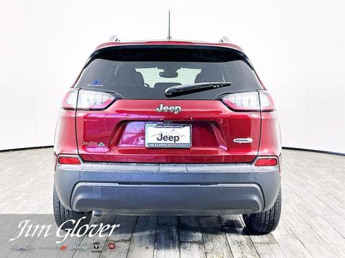 Velvet Red Pearlcoat 2021 Jeep Cherokee Latitude