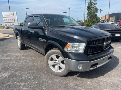 2013 RAM 1500 SLT
