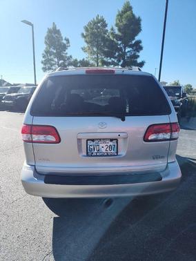 2002 Toyota Sienna LE