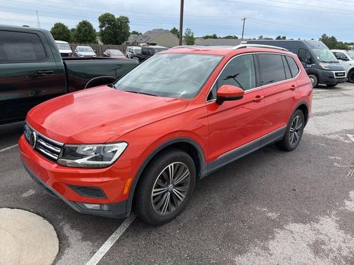 Habanero Orange Metallic 2019 Volkswagen Tiguan 2.0T SEL