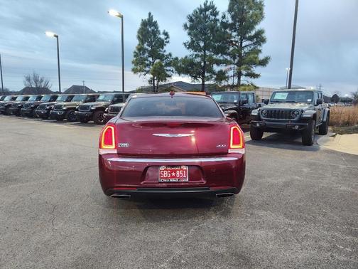 2020 Chrysler 300 Touring