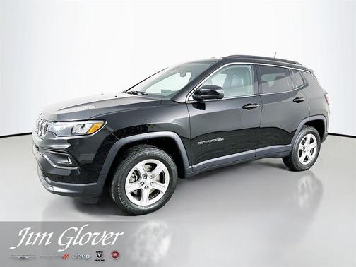 Diamond Black 2023 Jeep Compass Latitude