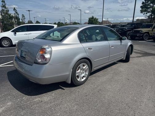 2004 Nissan Altima 2.5 S