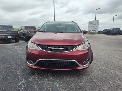 Velvet Red Pearlcoat 2017 Chrysler Pacifica Touring-L Plus