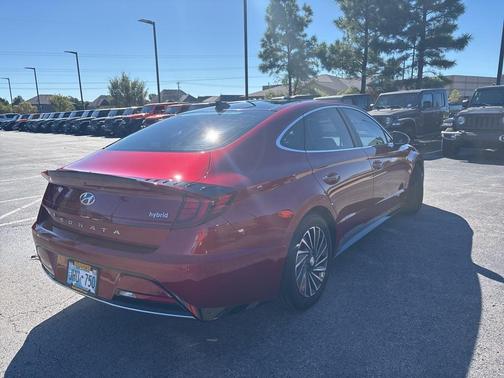 2023 Hyundai SONATA Hybrid Limited