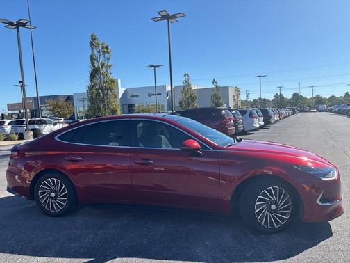 2023 Hyundai SONATA Hybrid Limited