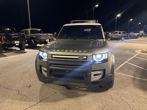 2021 Land Rover Defender 110 SE
