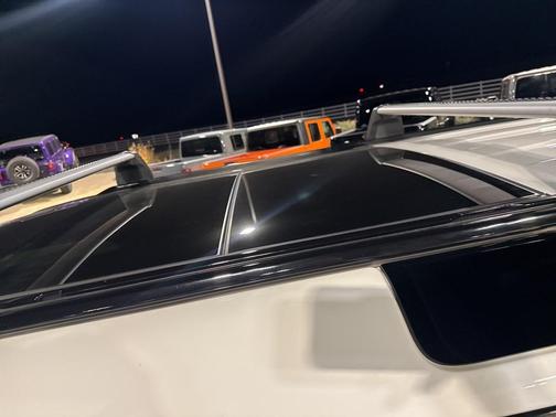 2021 Land Rover Defender 110 SE