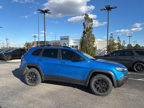 2022 Jeep Cherokee Trailhawk