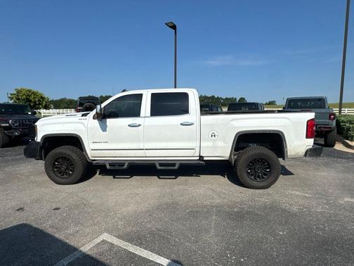 Summit White 2018 GMC Sierra 2500 SLT