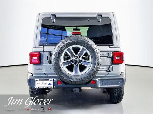 Sting Gray Clearcoat 2019 Jeep Wrangler Unlimited Sahara