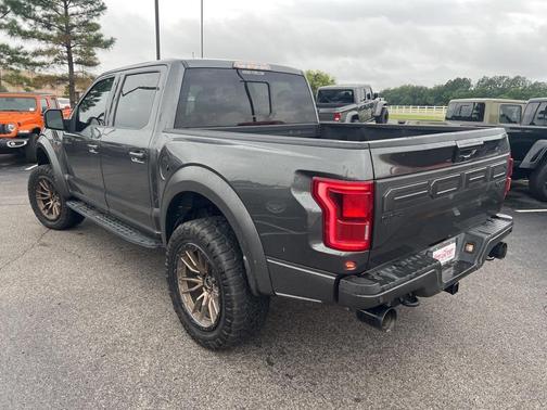 2020 Ford F-150 Raptor