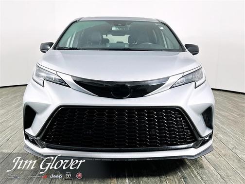 2021 Toyota Sienna XSE 7 Passenger